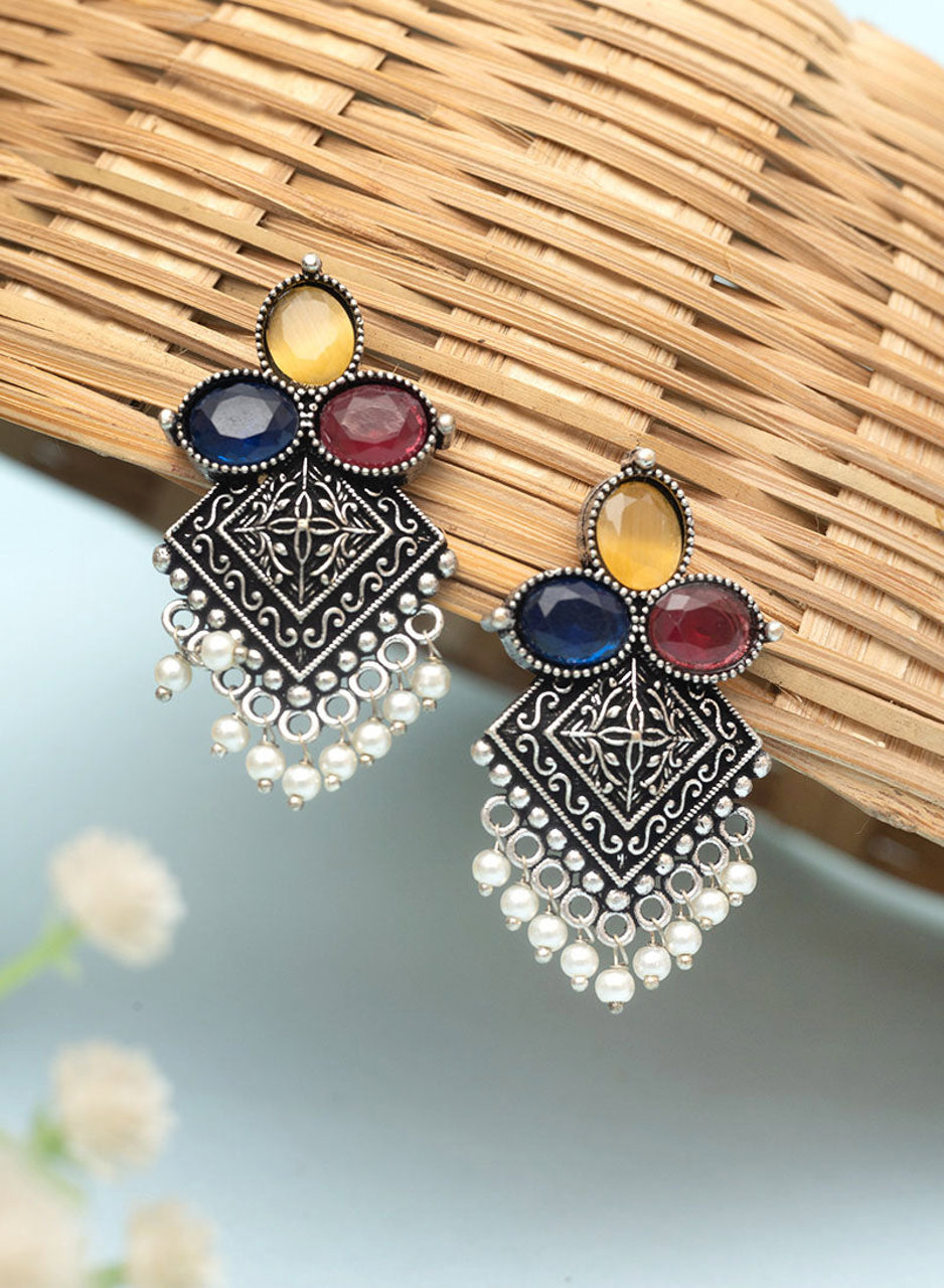 Rimsha Drop Stud Earring