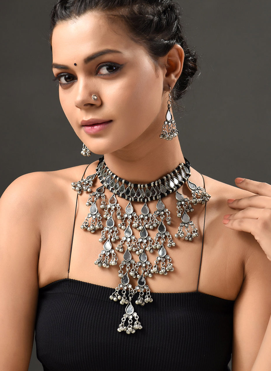 Jemila Mirror Choker