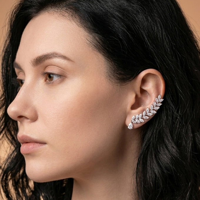 Oriana Leaf Earcuff