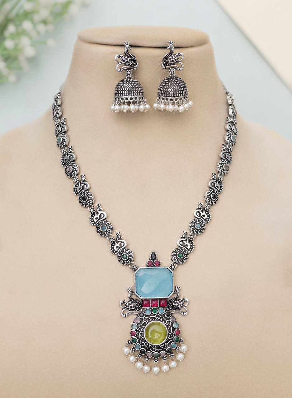 Aashya Stone Necklace Set